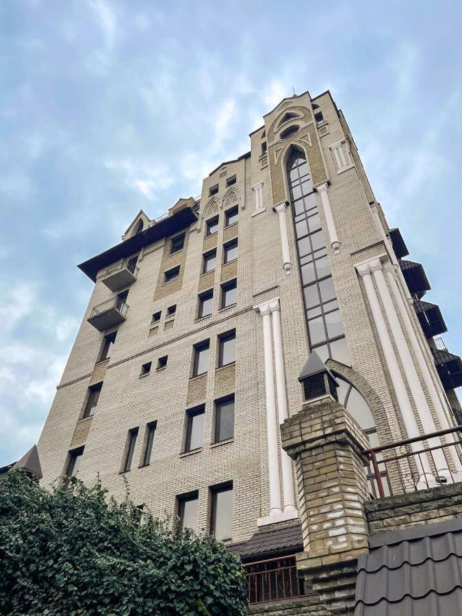 Kyiv Honchara Hotel Exterior photo